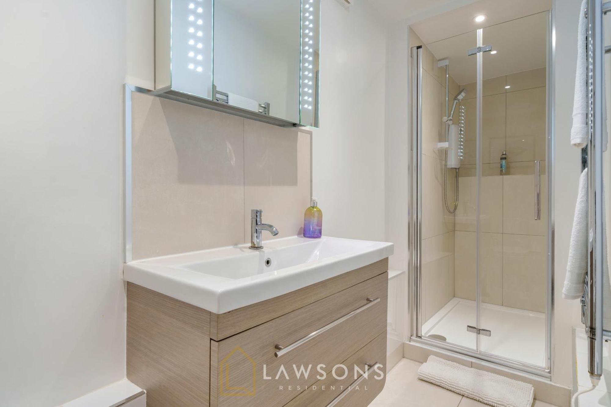 Modern Living By Lawsons With Free Parking Windsor Zewnętrze zdjęcie